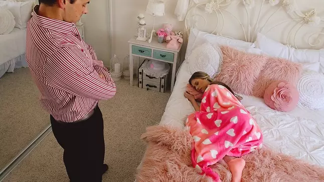 Lounging Childminder Gets Creampied