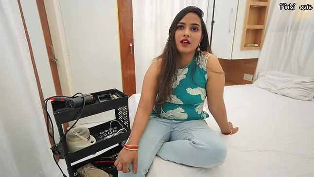 Stepsister armpit- 18+ desi stepsister fucked hard by stepbro(saloon guy) when she were trimmed Armits hair.