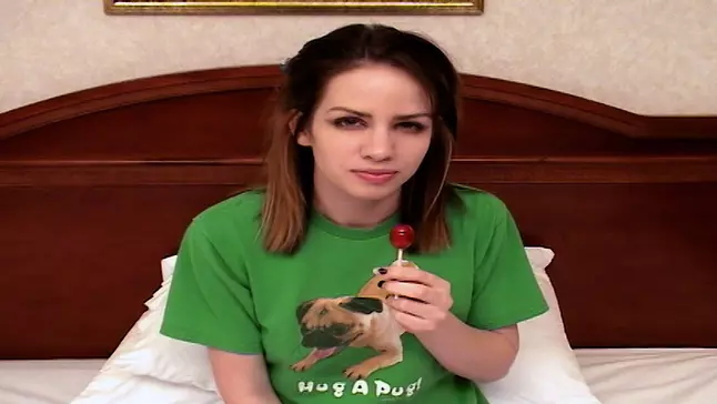 Teenager Porno Newcummer Thrusts a Jizz-Shotgun in Her Snatch