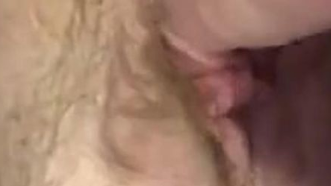 Lexii Sapphire pounds her creamy pussy with a massive dildo and a pearly muff